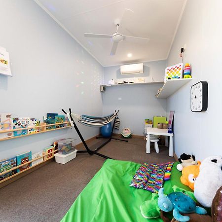 The Retreat West Beach Parks Adelaide Bagian luar foto