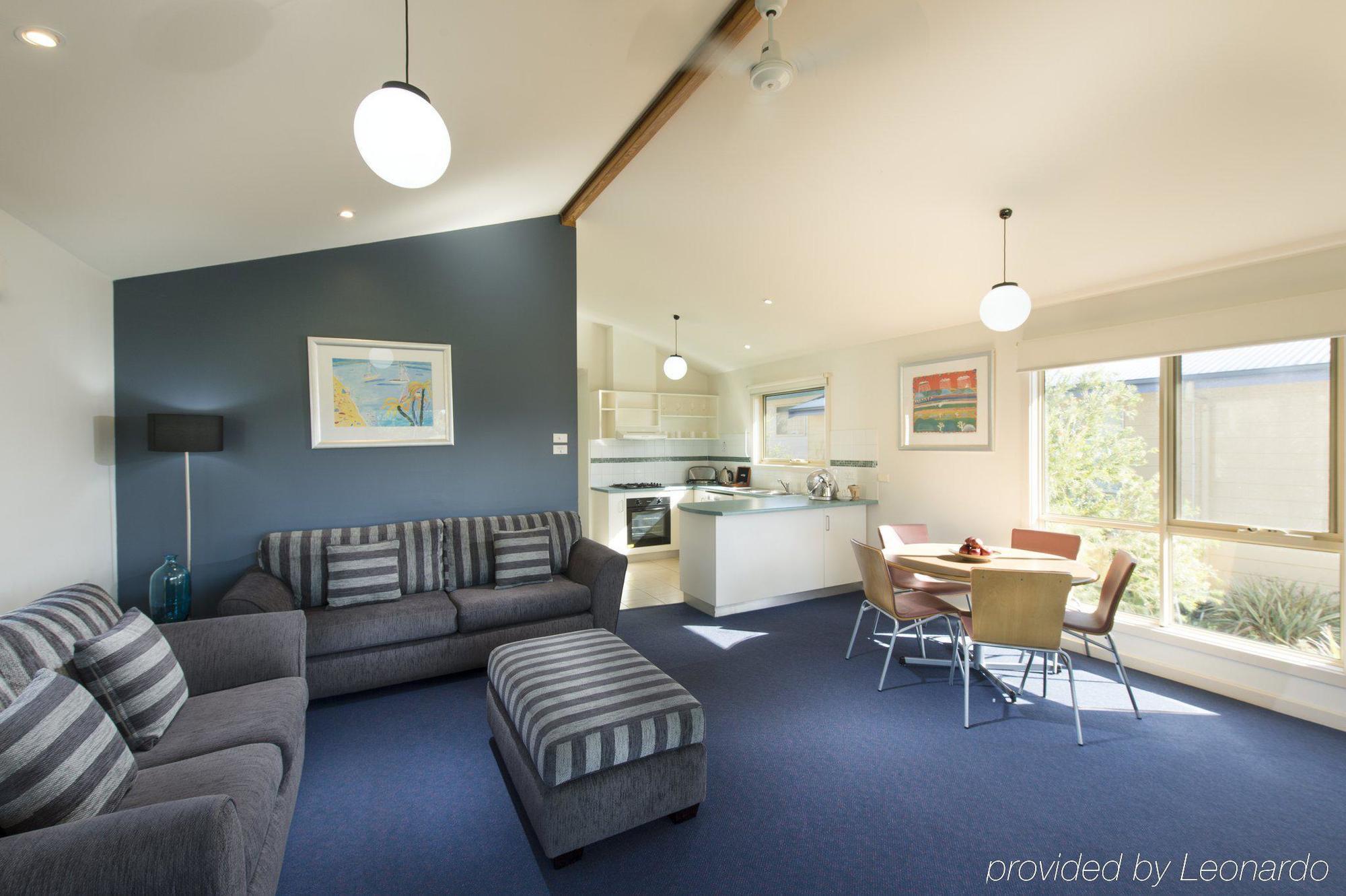 The Retreat West Beach Parks Adelaide Bagian luar foto